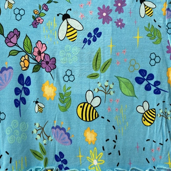 Bumble Bay-Bee sleeper 6-9mos. - Picture 4 of 7